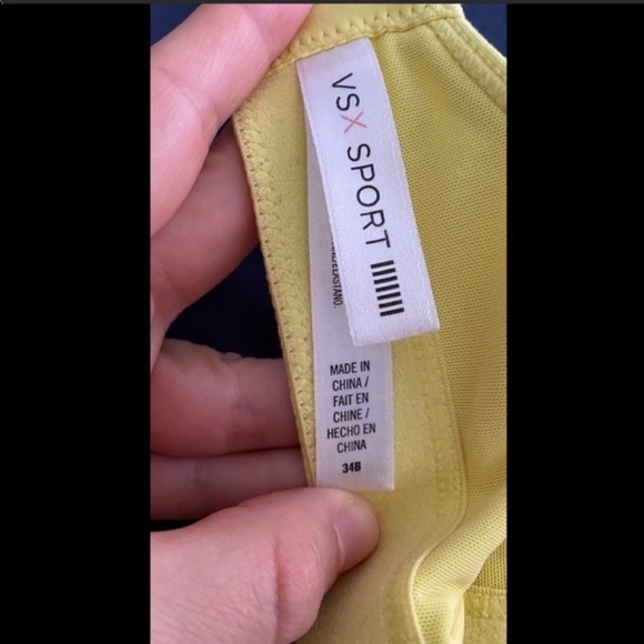 Victoria’s Secret VSX Sport - 💛Racerback bra 34B - Picture 5 of 6